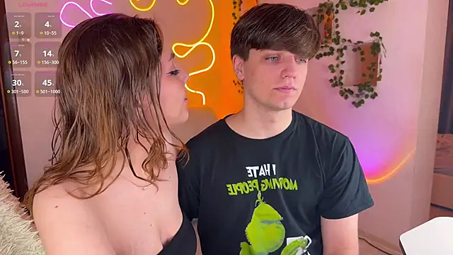 RobertAndLinela online show from September 21, 2:54 am