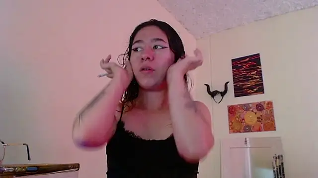 Snapshot of Maam_Ine chatting on October 6, 7:07 pm Maam Ine online show from October 6, 7:07 pm