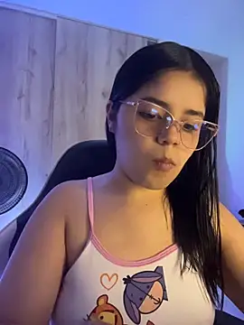 pretty angela1 online show from July 6, 5:46 am