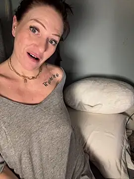 AlessasRoom online show from February 5, 10:51 am