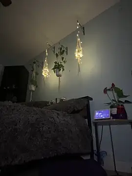 AlessasRoom online show from May 2, 5:44 am
