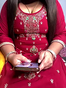 Snapshot of Cute_jaanu chatting on October 13, 5:15 pm Cute jaanu online show from October 13, 5:15 pm