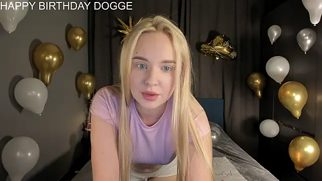 Olivia livi online show from July 4, 8:49 pm