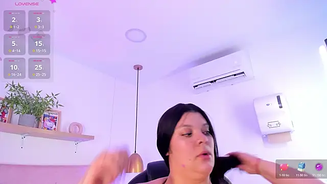 violeta candyy  online show from June 22, 8:17 pm
