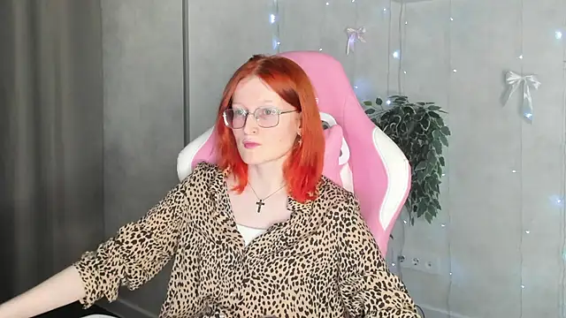 ElizabethHarpper online show from January 10, 9:14 am