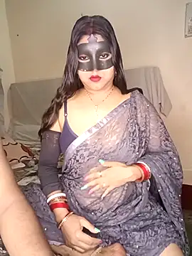 Hot muskaan online show from April 7, 8:00 pm