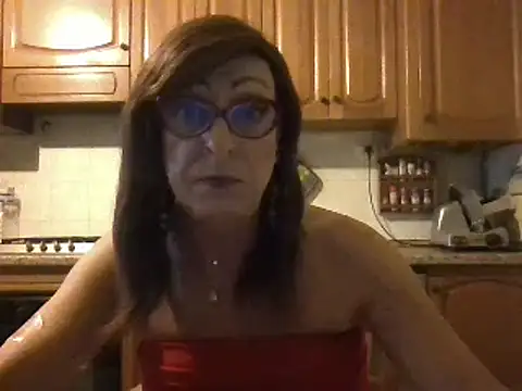 Tiabet online show from November 10, 9:10 pm