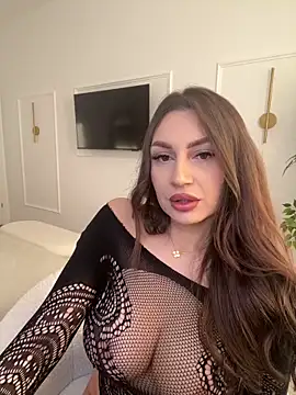 claraxjoyy online show from February 3, 6:22 am