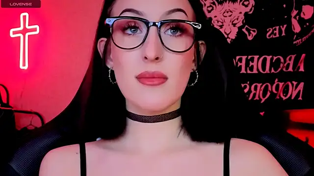 Miss Alice   online show from May 25, 12:42 am