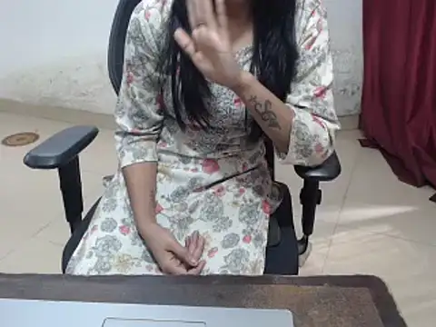 Sparkling-queen online show from December 16, 6:30 am