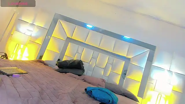 Gisele fox online show from March 16, 7:18 pm