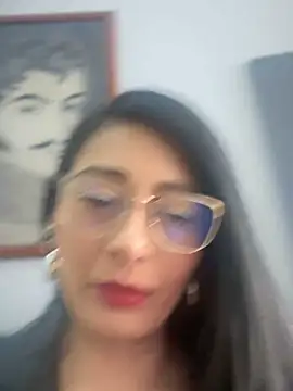 BELLA--26 online show from November 28, 1:58 pm