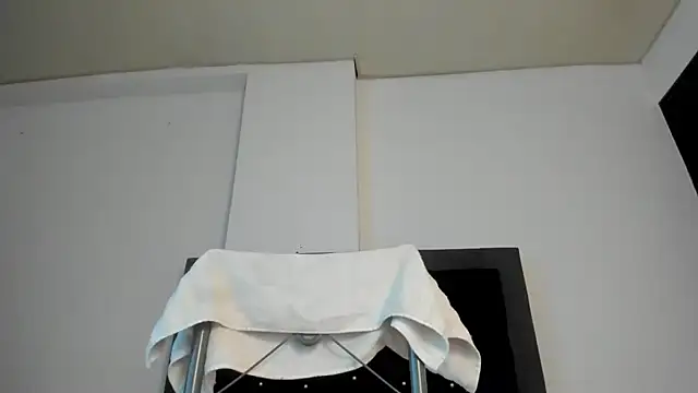 violetadumsper online show from October 8, 4:17 am