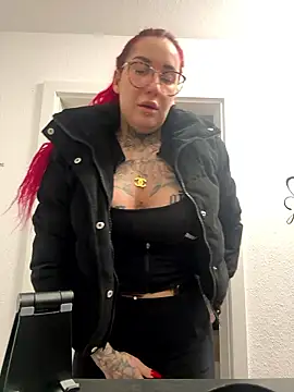 Mia-Fuchs online show from January 7, 12:52 pm