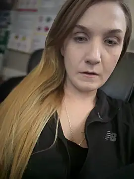 Kitty DaCocks online show from February 4, 11:30 pm