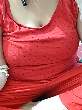 Snapshot of mallupriyapriya chatting on September 17, 6:33 am mallupriyapriya online show from September 17, 6:33 am