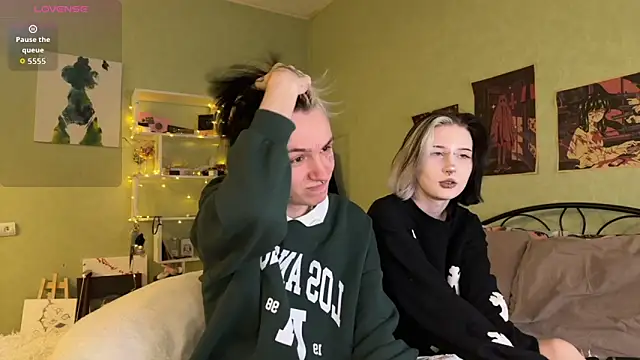 VeryRare TwinS online show from October 23, 2:39 am