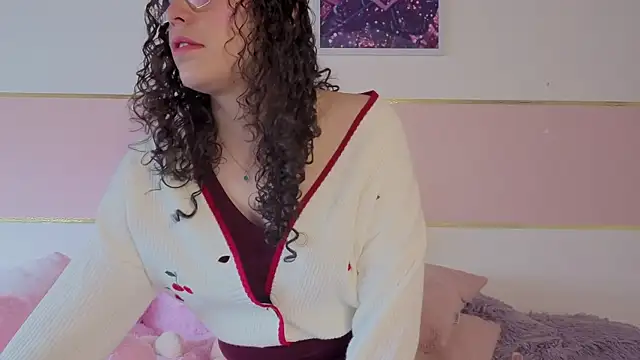 Charlotte  Miller online show from November 20, 1:12 pm