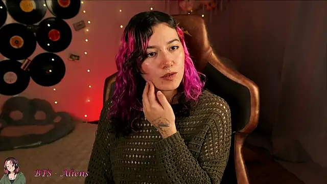  zephyr  online show from April 14, 8:20 pm