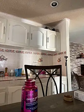 Izy cute  online show from November 20, 5:36 pm