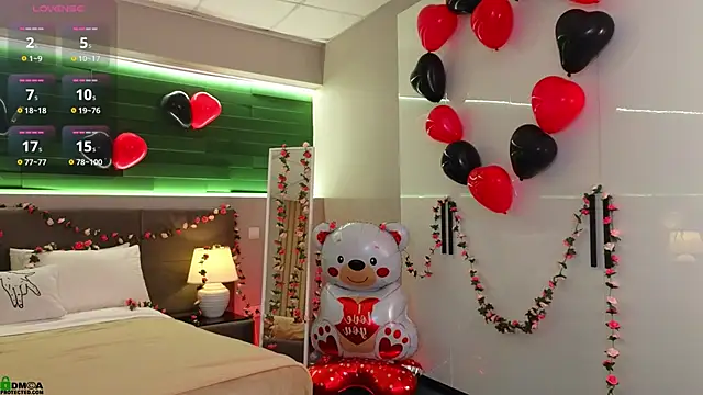 Rina Red online show from February 9, 1:52 am