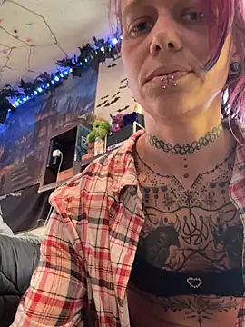 trashbrat online show from July 17, 2:10 pm