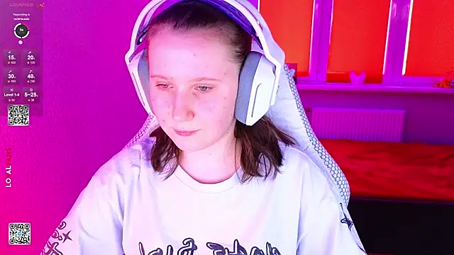 mon lola online show from February 27, 12:49 pm