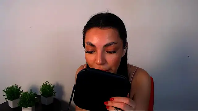 Lexi Jous online show from June 8, 8:37 am