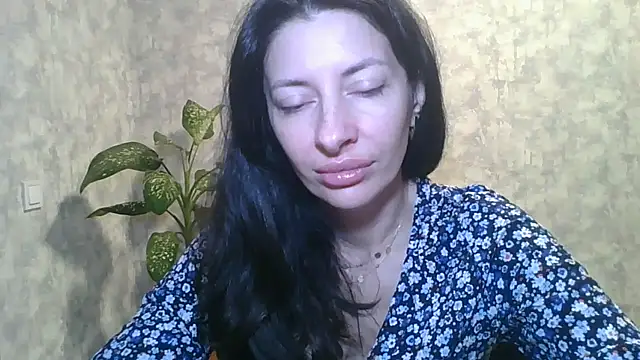 Snapshot of LissaBlossom chatting on September 20, 6:23 am LissaBlossom online show from September 20, 6:23 am
