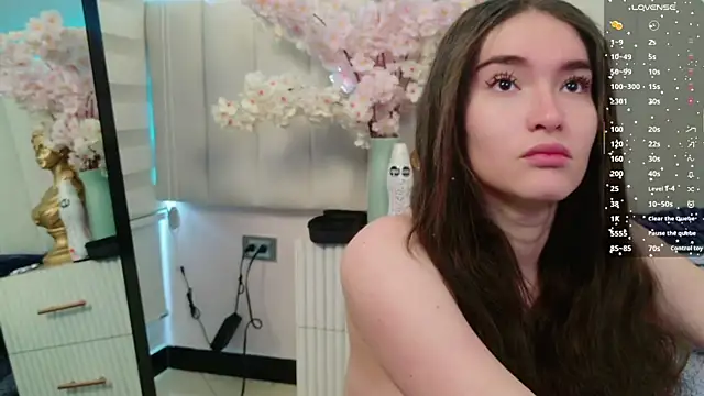 chelsea bolton  online show from June 25, 12:51 pm