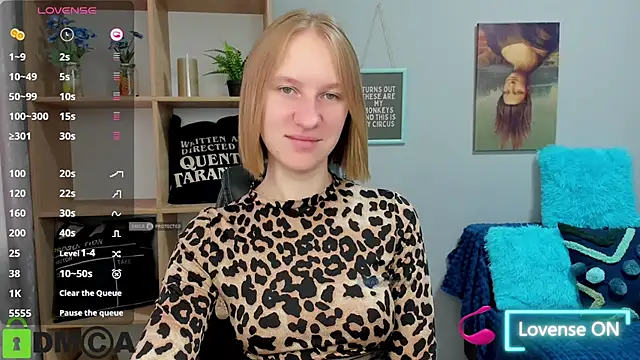 Snapshot of BeautyBlondy chatting on October 10, 6:07 am BeautyBlondy online show from October 10, 6:07 am