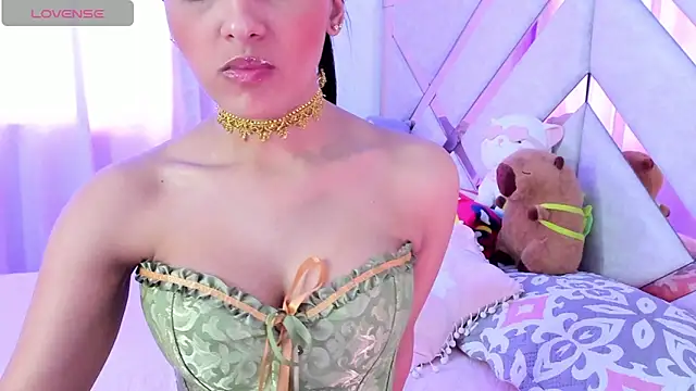 trissha xk1 online show from November 5, 2:11 pm