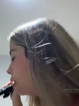 ninfduda online show from February 21, 12:11 am