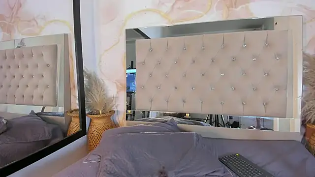Snapshot of Sara_conde chatting on September 23, 8:07 pm Sara conde online show from September 23, 8:07 pm