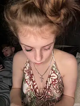 VioletxBlue online show from March 5, 8:48 pm