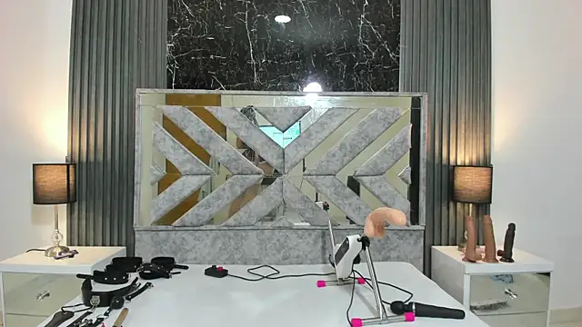 SalomeSimonz online show from September 12, 7:54 pm