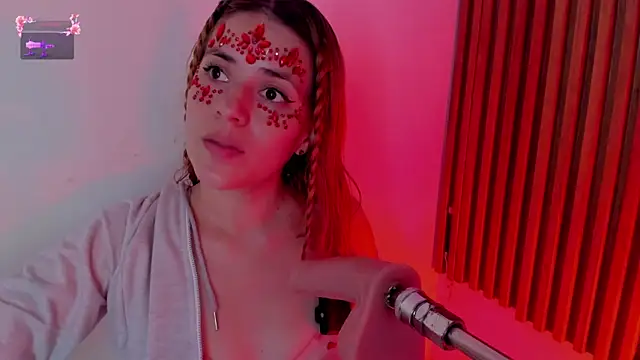 alliss ginger  online show from October 31, 8:24 pm