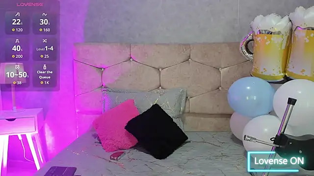 Elise-Leyton online show from October 4, 9:19 pm