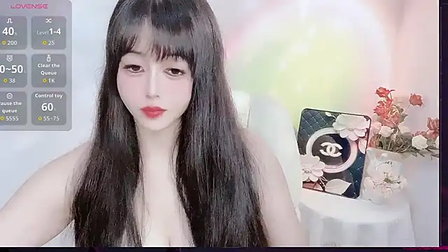 Snapshot of LiLiLily chatting on September 22, 7:01 pm LiLiLily online show from September 22, 7:01 pm