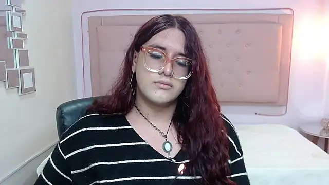 Snapshot of kathepickmanx chatting on September 14, 3:37 am kathepickmanx online show from September 14, 3:37 am