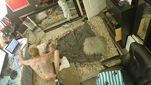 AQuickPhyx online show from March 16, 11:52 pm