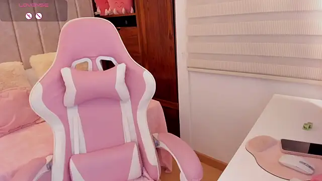 tamy xoo online show from September 13, 8:50 pm