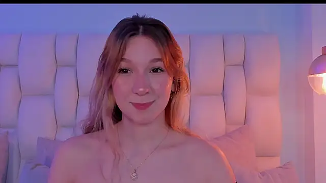 Snapshot of shatall_rouge chatting on October 29, 2:38 am shatall rouge online show from October 29, 2:38 am