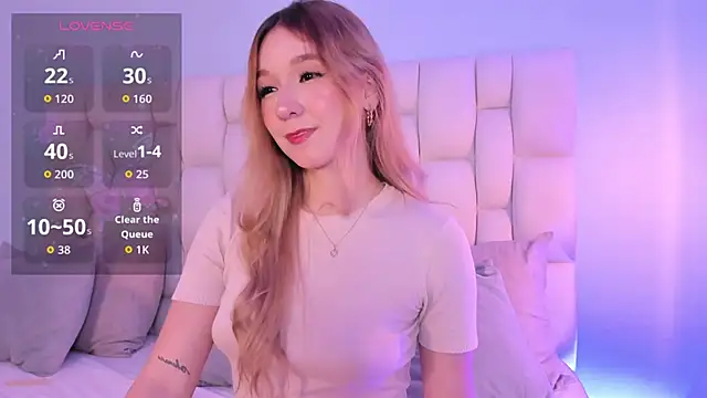 Snapshot of shatall_rouge chatting on October 12, 5:43 am shatall rouge online show from October 12, 5:43 am