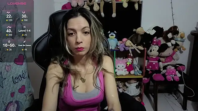 Princezzlove3 online show from December 1, 9:06 pm