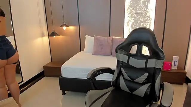 lilly ass  online show from February 18, 12:48 pm