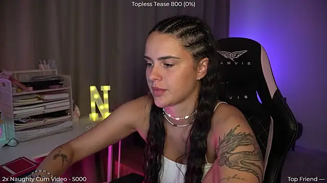 NaomiiMoon online show from June 25, 7:04 pm