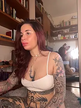 Dancing wmyselF  online show from September 15, 9:17 am
