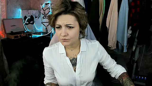 EvaBrownie online show from September 12, 12:45 pm