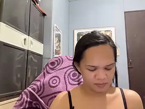 SophiaCourthaway online show from January 19, 1:24 am